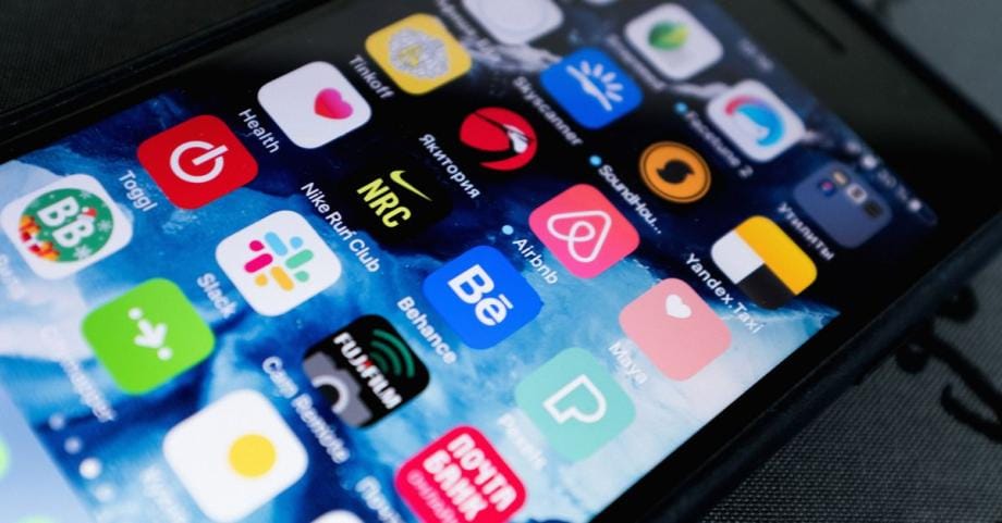 Call Lisa 全攻略：Allied Universal 请假、AI 助手与粉丝互动指南